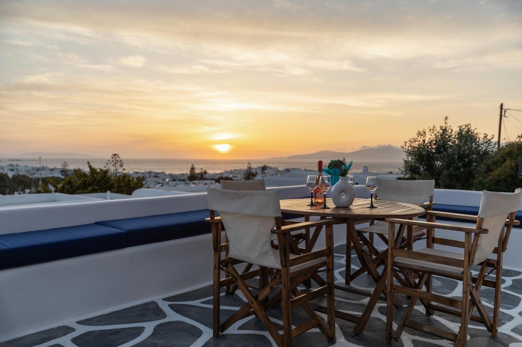 Callisti Mykonos Town With Pool View And Calypso Upper Floor With Sea View Kültér fotó